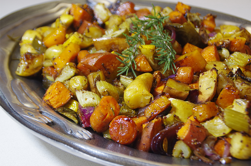 //www.melissamayo.com/wp-content/uploads/2015/09/ROSEMARY-ROASTED-VEGETABLES.jpg